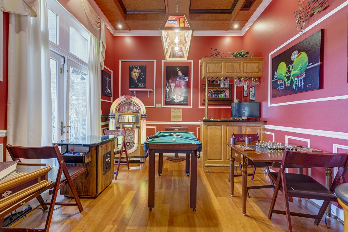 jukebox game room